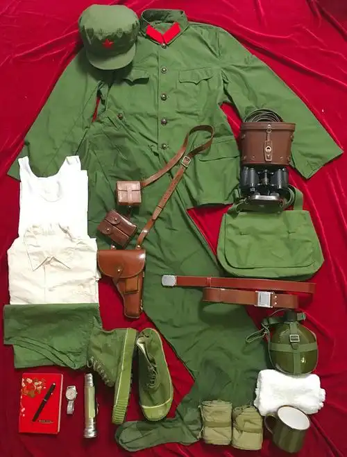 65式之1979对越自卫反击中排长服饰物品