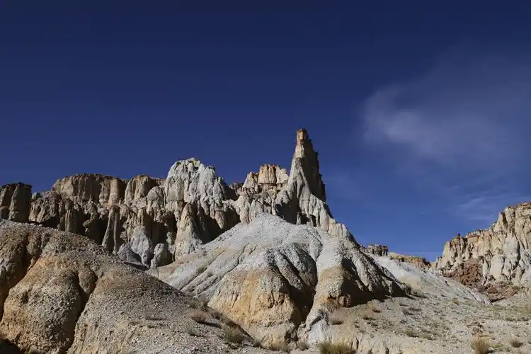 一个鲜为人知的土林～西藏札达霞义沟