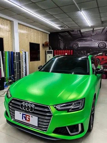奥迪a4l车身改色电光苹果绿rg瑞集改色膜宁波江北