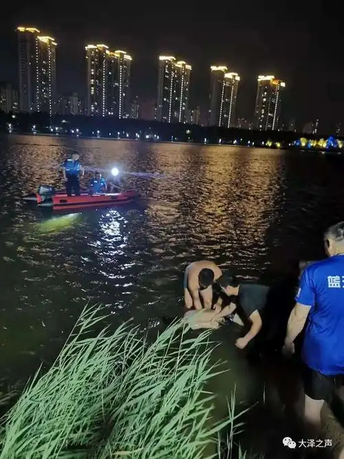 网曝宿州新汴河,一年轻男子溺亡!(图)|溺水_网易订阅