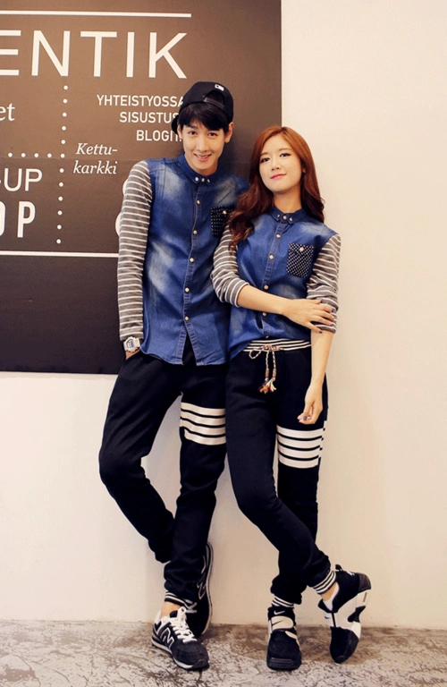 春秋季韩国情侣装 时尚条纹袖子拼接牛仔长袖衬衫韩版修身衬衫_情侣