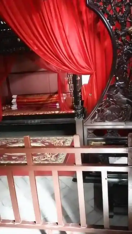 古代夫妻的婚房,还有陪嫁丫鬟的房间,真豪华!