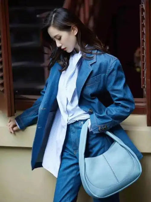 刘诗诗被品牌宠成小公主穿衬衫拍大片好身材藏不住气质太好了