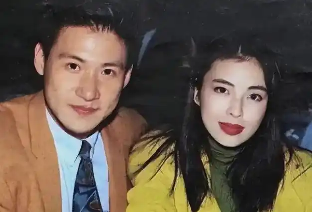 62岁张学友仍为妻拼命罗美薇4年亏10亿她缘何让歌神死心塌地