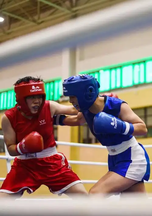 省运会拳击比赛女足比赛激战正酣高清图奉上一起回顾比赛精彩瞬间