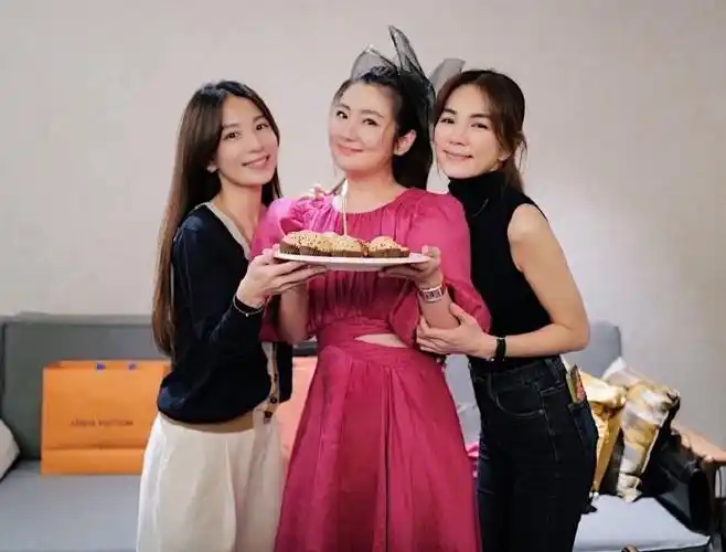 与田馥甄拾爱而行