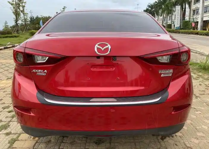 图 我觉得马自达昂克赛拉魂动红车身才是它的灵魂.