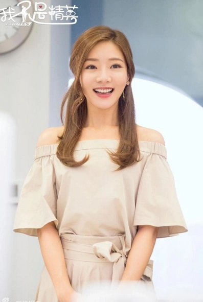 邓家佳我不是精英剧照海报图片