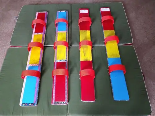 让自制体育教具(大板鞋)走进体育课堂