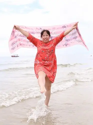 其它 2020年国庆广西游记 写美篇中国大妈拍照必备三大神器:帽子,墨镜