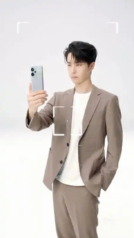 王一博redmi手机品牌全球代言人