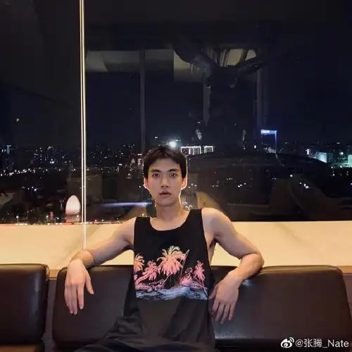 创造营2021#创造营2021选手 张腾@张腾_nate身高187,毕业于中央戏剧