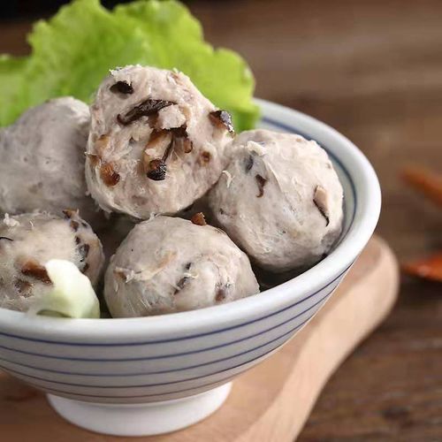 正宗潮汕猪肉丸 香菇丸 火锅烧烤食材烧烤丸子 批发新鲜食材