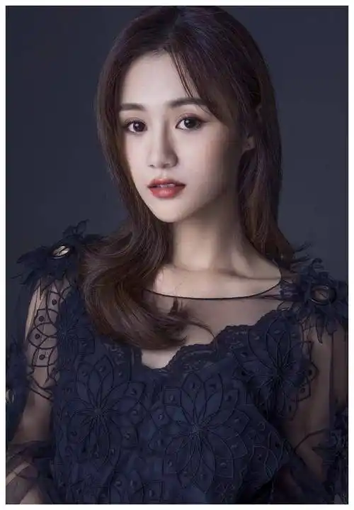 赵丽颖力捧,谭松韵倾力加盟,她何以消失?_悦溪_成功_事业