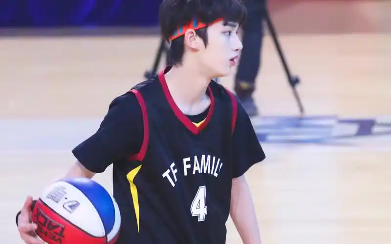 丁程鑫运动会篮球赛全场