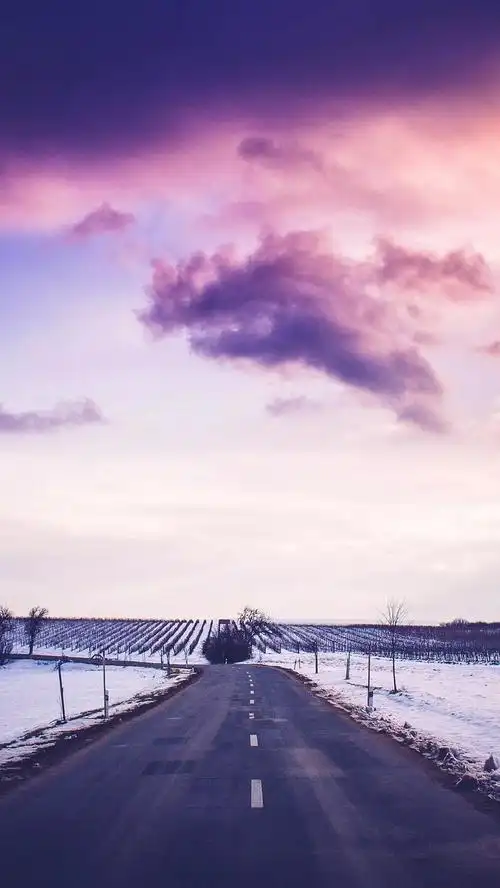 梦幻海边道路摄影h5背景