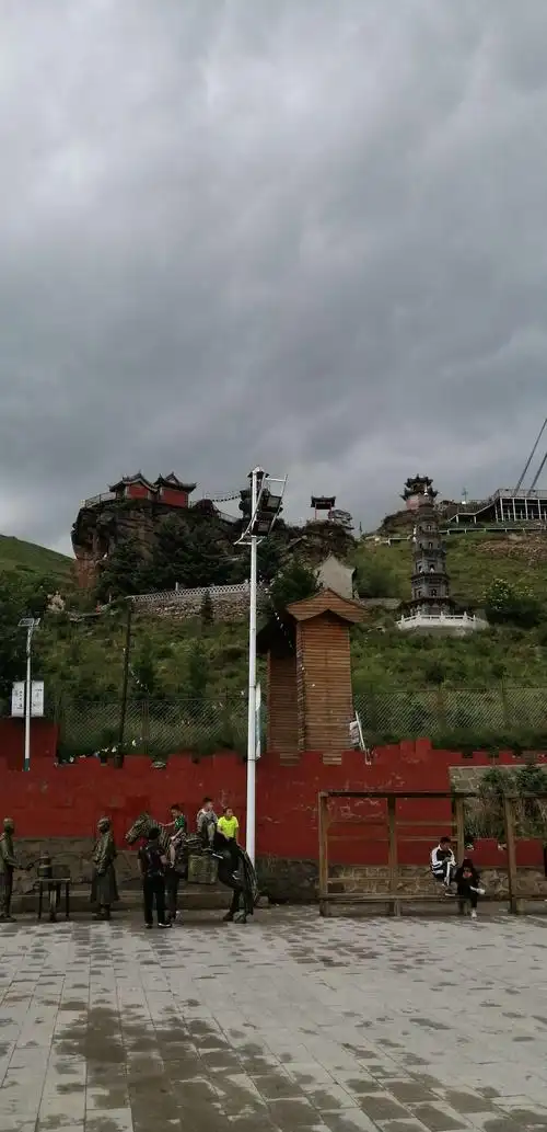 内蒙古卓资山红石崖寺