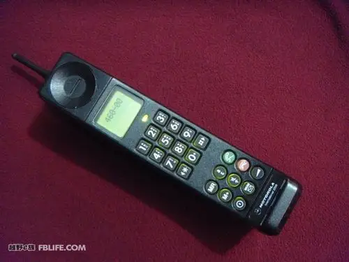 摩托罗拉大哥大 第一代gsm原装插卡数字机 正常使用