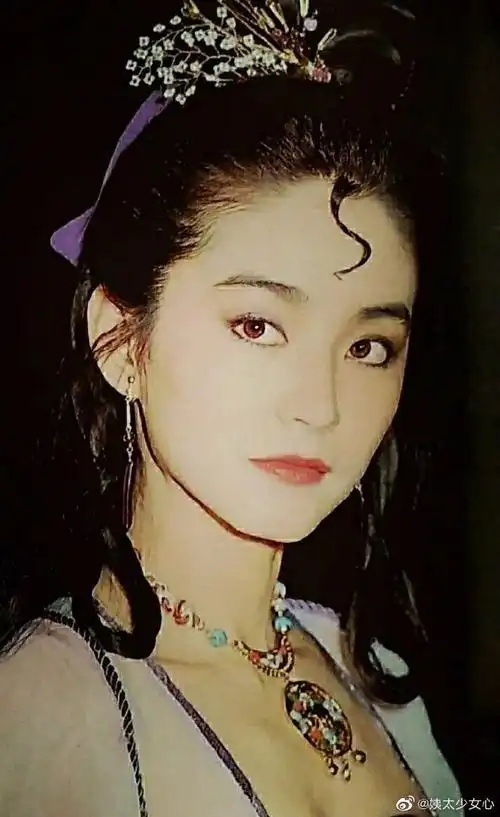 的报纸和访谈: 本来挂了vpn查文献的,然后鬼使神差的检索了"林青霞"