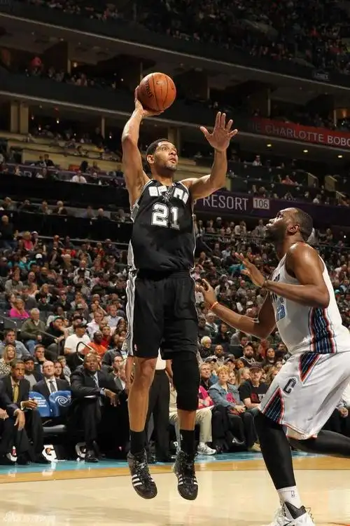 为什么马刺队会把邓肯裁掉?