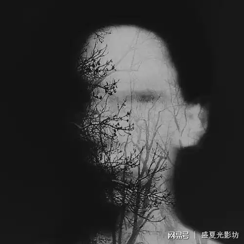 患有抑郁症和焦虑症的摄影师用摄影来表达内心,压抑却唯美