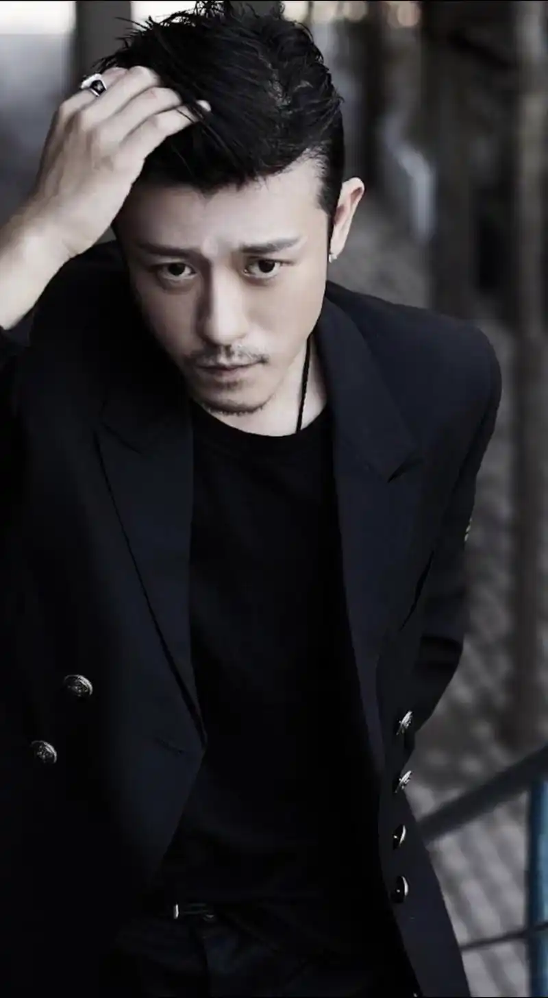 最痞帅的三位明星