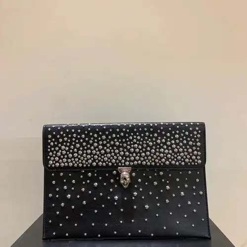 alexander mcqueen 麦昆铆钉骷髅手拿包 男女通用