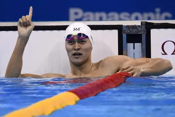 男子200自半决赛孙杨第一 创今年世界最好成绩