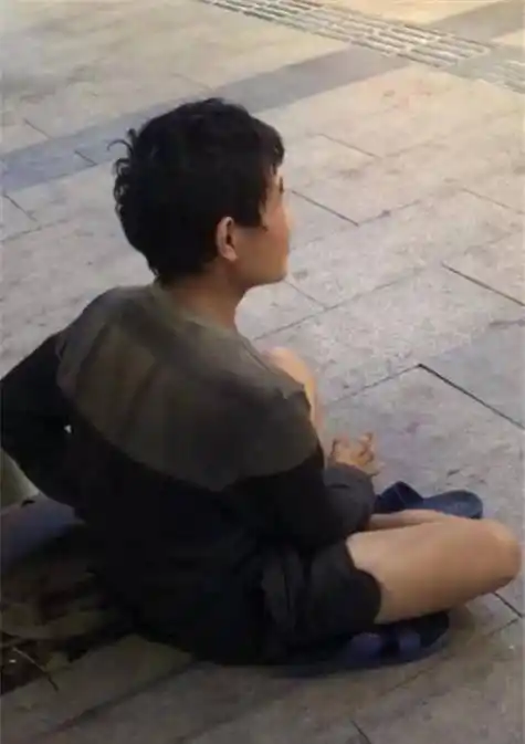 深圳华强北山寨机鼻祖陈金陵:曾身家过亿,如今妻离子散沦落街头