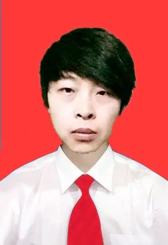 求大神帮忙把照片ps成白衬衣红领带,红色背景的证件照,拜托啦!