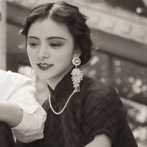 军阀太太单人情头