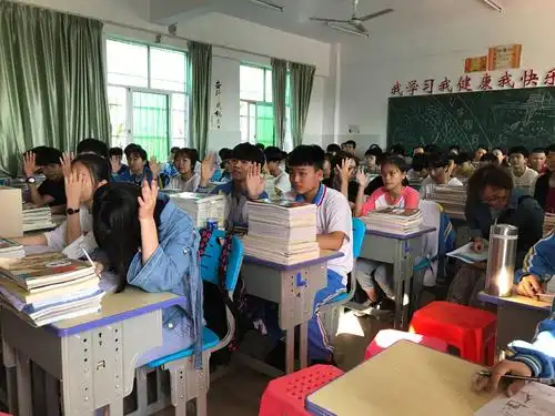 路漫漫其修远兮,吾辈当上下求索-记琼中县乌石学校引领示范课