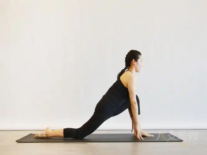 不能的话,应该要用什么体式来做这两个体式的热身?