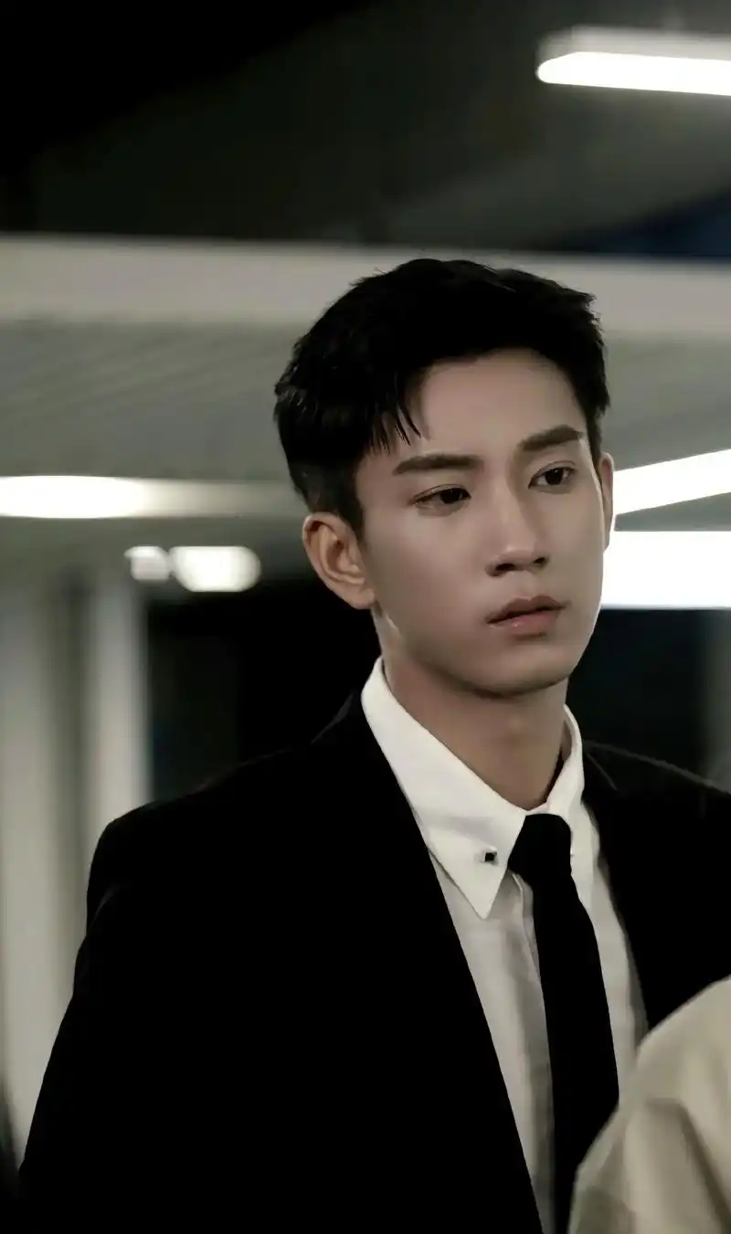 那就向全世界安利#王子奇 吧!嗷嗷帅#黑白密码#只是结婚关系 - 抖音