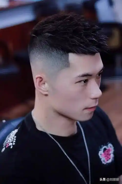 男发剪来剪去,最帅还是飞机头,清爽还有型_发型_男士_长度