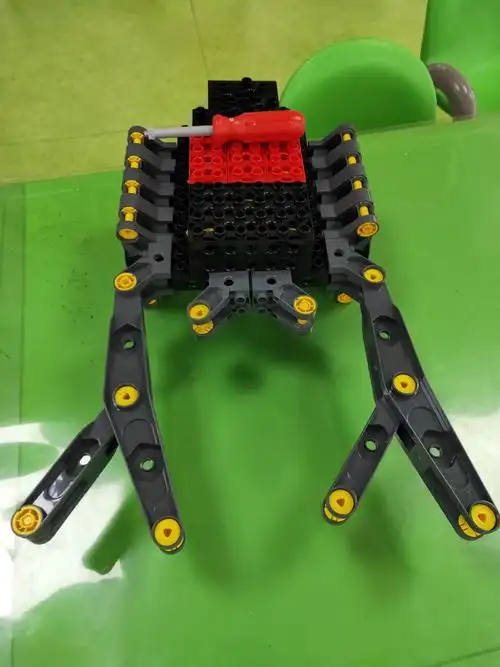 【启梦班】乐高搭建《蝎子》