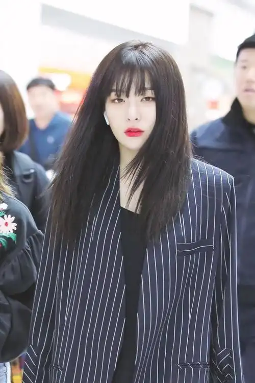 【姜涩琪】高清无水印1比1.5图片分享② -- 34张