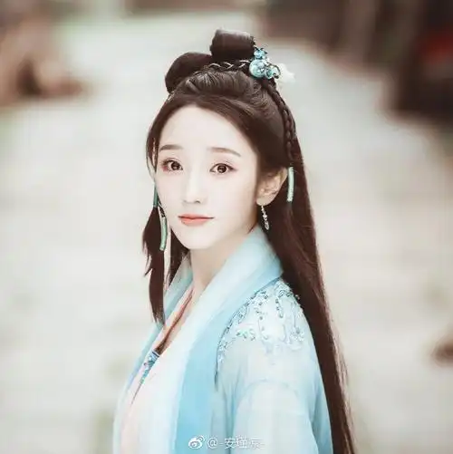 新白娘子传奇70小青