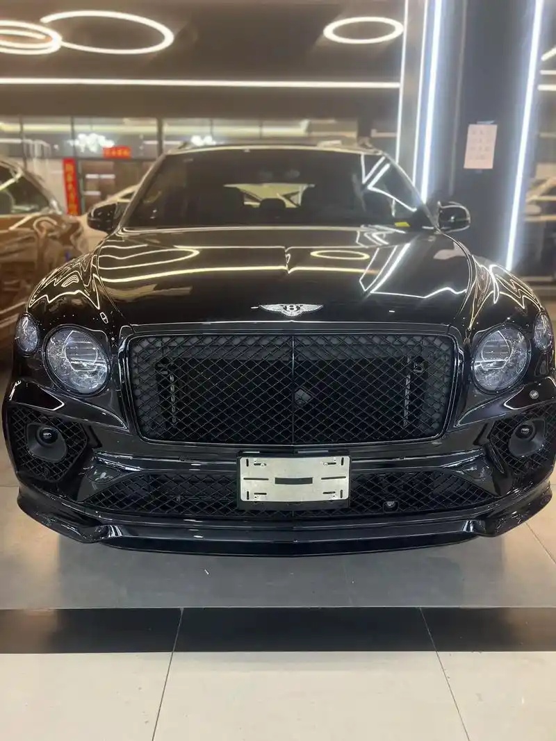 21款宾利添越40v8首发限量外