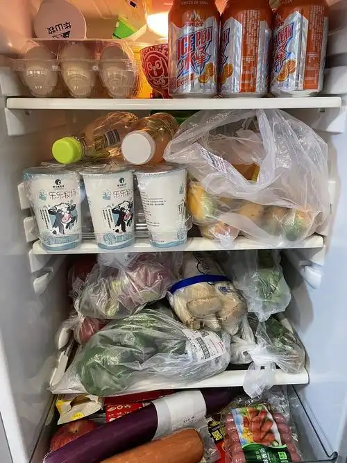 冰箱满当当的也是一种幸福