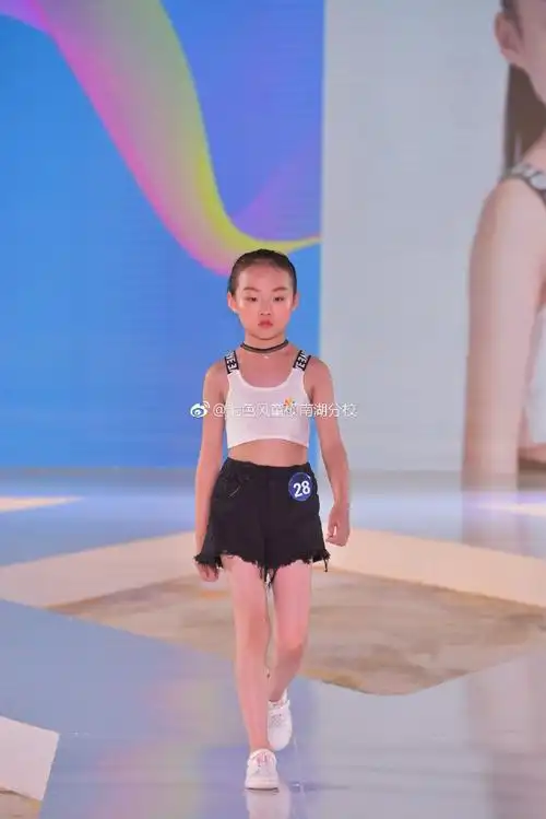 七色风童模刘梦琳 | cmtc少儿模特及表演大赛全国决赛选手