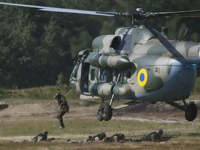 北约导弹不断输送乌克兰米8直升机被击落使用武器来自美国