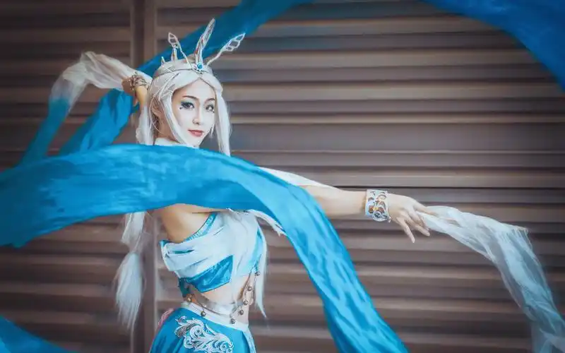 墨凌秦时明月雪女舞蹈飞雪玉花深圳电玩节即兴试跳30s高能