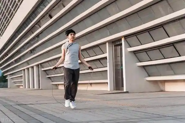 腹肌|腹部_新浪新闻