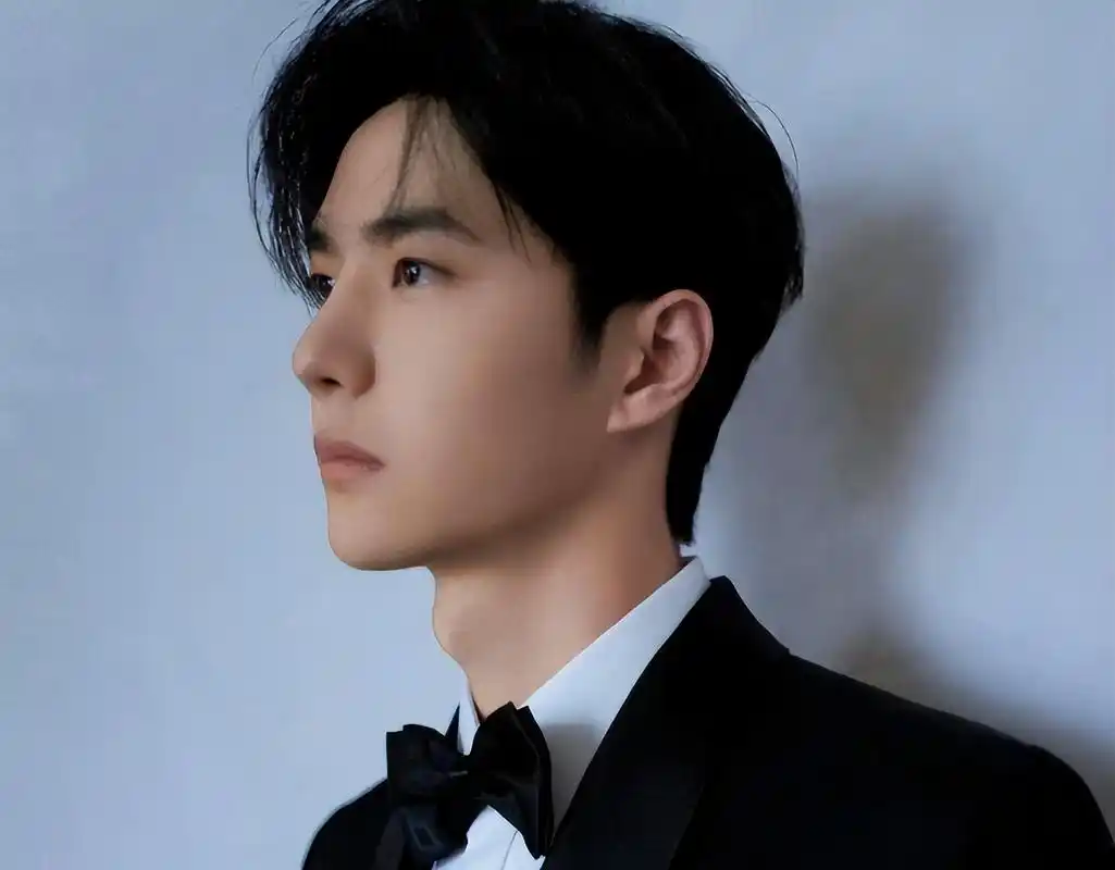 因初中没毕业,被嘲九年义务教育的漏网之鱼,王一博冤不冤枉?