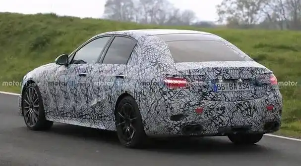 据说未来还将推出替代c43的c53,基于全新一代c级,2.