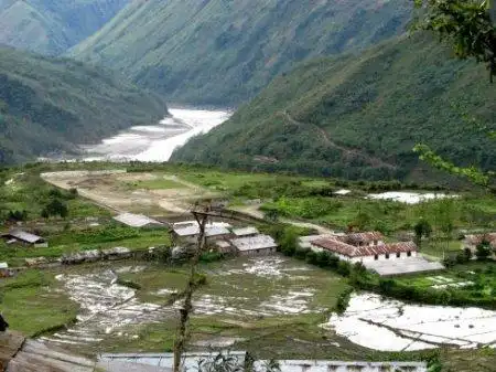 展开全部 墨脱县辖乡.原为背崩区,1988年后改乡.