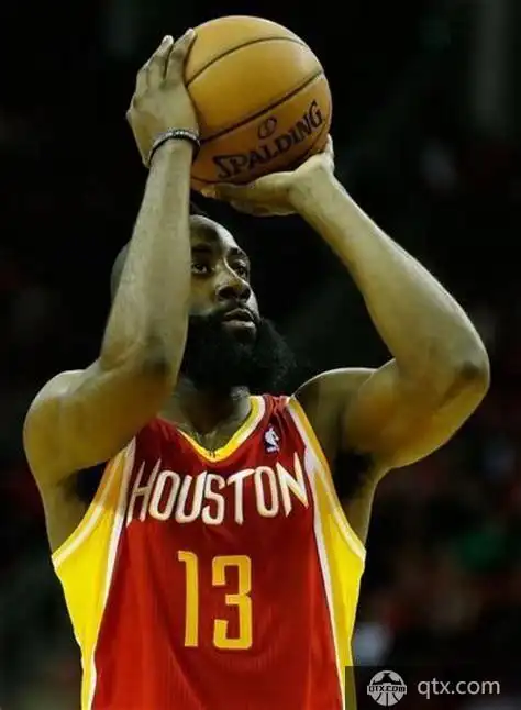 詹姆斯哈登投篮到底有多冷酷看他那无情的31