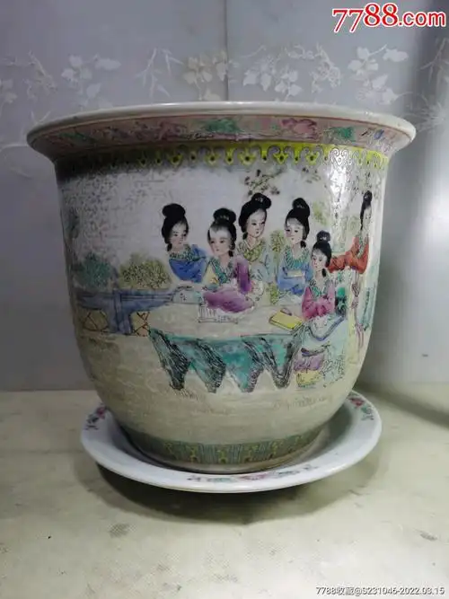 60年代艺术瓷厂粉彩人物花盆一套