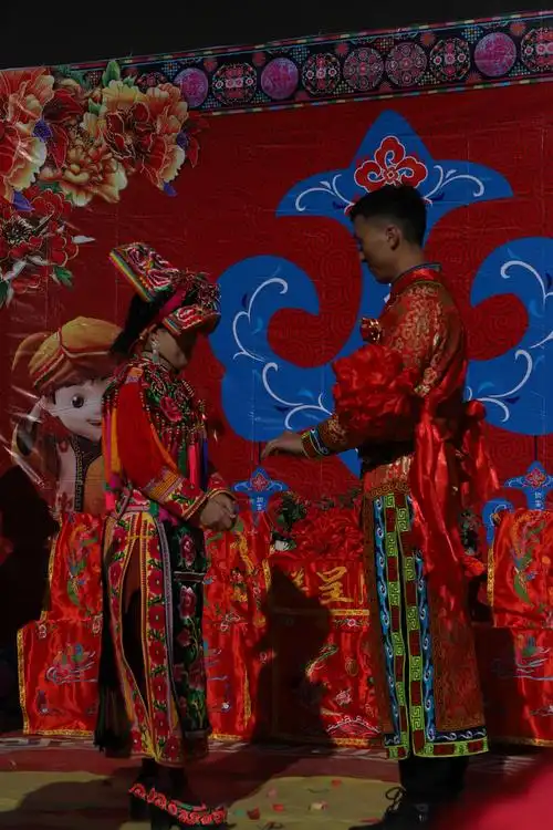 余朝学和张静的羌族婚礼